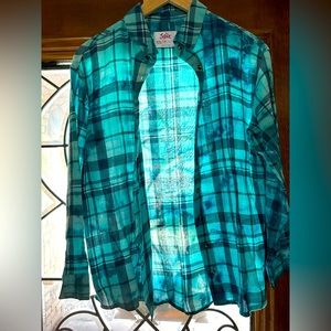 PERFECT PLAID !! Western button up GIRLS plaid shirt